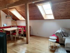 A seating area at Appartement Moni / Golf & Ski - TOP 9