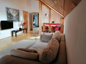 A seating area at Appartement Moni / Golf & Ski - TOP 9