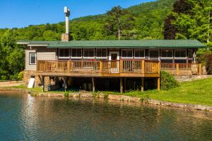 Gallery image of Bull Creek Peaceful Escape in Asheville