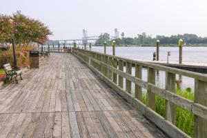 Gallery image of Downtown Jewel in Wilmington