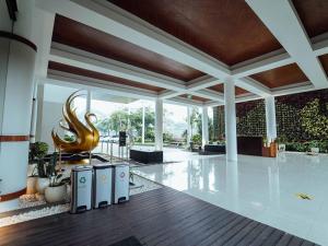 Posezení v ubytování Rayz UMM Hotel Malang