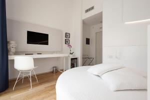 TV a/nebo společenská místnost v ubytování Calapetra Resort