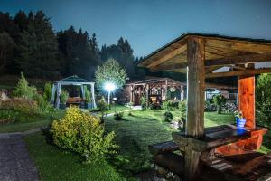 Vonkajšia záhrada v ubytovaní Pension Motel Anna