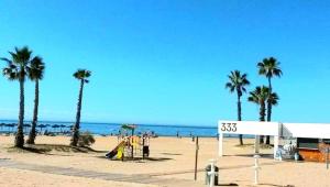 Zdjęcie z galerii obiektu Apartamento Naufragos w mieście Torrevieja