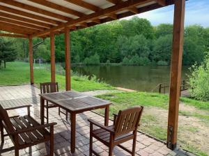 Φυσικό τοπίο κοντά σε αυτό το κάμπινγκ