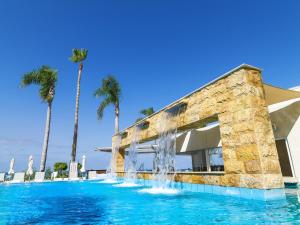 Foto da galeria de Alexander The Great Beach Hotel em Pafos