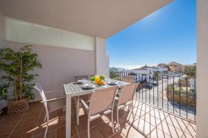 Balkón nebo terasa v ubytování Apartamento con vistas al mar en Manilva Playa