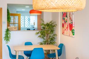 Posezení v ubytování Apartamento con vistas al mar en Manilva Playa