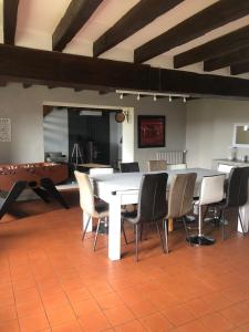 Μια τηλεόραση ή/και κέντρο ψυχαγωγίας στο Quinta