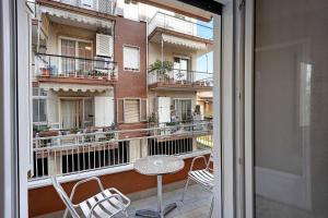 A balcony or terrace at Victoria Apartments Maiolica