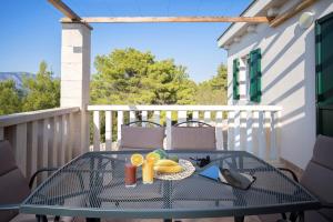 Balkon lub taras w obiekcie Hvaretta Villas