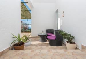 Zahrada ubytování Apartment Ana Chill in Bast
