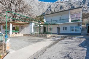 Nespecifikovaný výhled na hory nebo výhled na hory při pohledu z apartmánu