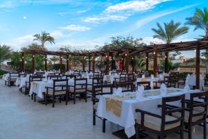 Utopia Beach Club餐厅或其他用餐的地方