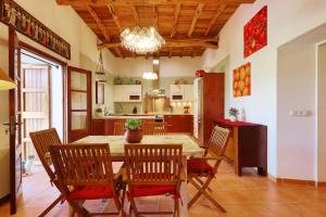 Fotografia z galérie ubytovania Casa ibicenca Can Chinchó v destinácii San Jose de sa Talaia