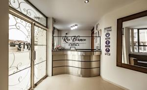 Sertifikat, nagrada, logo ili drugi dokument prikazan u objektu Hotel Rio Blanco
