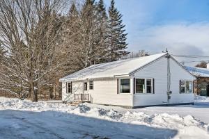 Andover House with Private Yard and ATV Trail Access! om vinteren