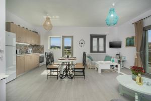 Gallery image of SEA BREEZE APARTMENTS in Kolymvari