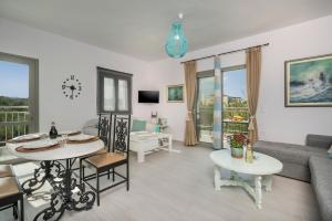 Gallery image of SEA BREEZE APARTMENTS in Kolymvari