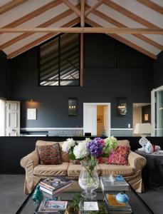 Billede fra billedgalleriet på Varaba Country House i Markopoulo + 35 billeder