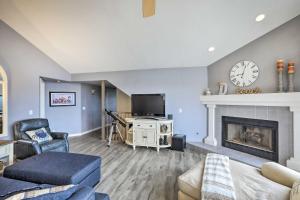 Ideally Located Ocean Escape Near Beach and Wineries