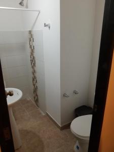 Bilik mandi di El Hogar de Ami