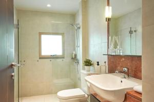 Somerset Bencoolen Singapore的一间浴室