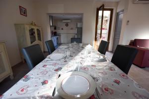 Foto de la galeria de Coulège - Clim - Cour a Arles