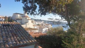 Fotografia z galérie ubytovania PRECIOSO APARTAMENTO CON HERMOSAS VISTAS v destinácii Cadaqués