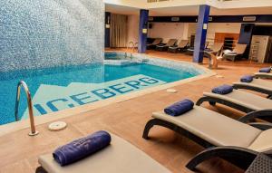 The swimming pool at or close to Hotel Iceberg Bansko