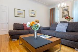 A seating area at Ampio Cantone Suite