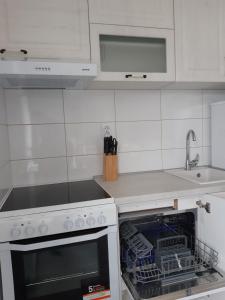 Dapur atau dapur kecil di std- Na lepom plavom Dunavu