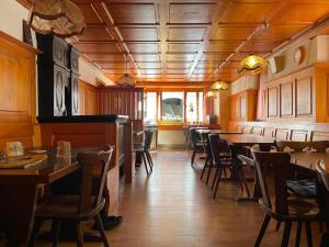 Ресторан / где поесть в Casa Job - Gasthaus - Sauna, Whirlpool - Trun