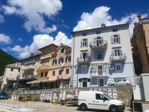 Budova, kde se apartmán nachází