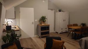 Een keuken of kitchenette bij Hotel de Gaaper