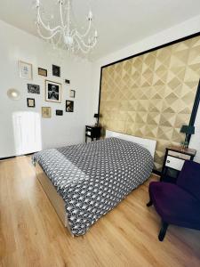 Postel nebo postele na pokoji v ubytování Ravissant T2 proche centre-ville et Jard