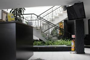 TV a/nebo společenská místnost v ubytování Hotel Dorado Plaza Bogota