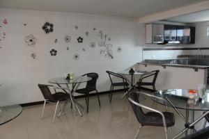 Kuchyň nebo kuchyňský kout v ubytování Hotel Dorado Plaza Bogota