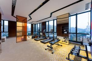 Fitness center at/o fitness facilities sa Hampton by Hilton Guangzhou Jinshazhou