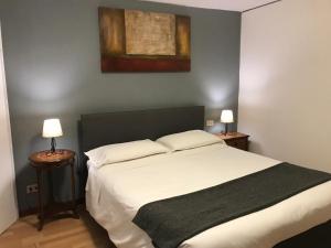 Posteľ alebo postele v izbe v ubytovaní Venice and Venice Apartments - private rooms in shared apartment