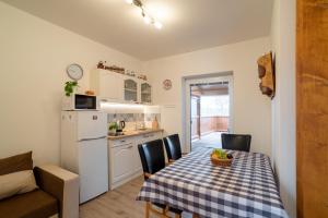 A cozinha ou kitchenette de Frajárka