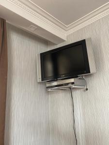 TV a/nebo společenská místnost v ubytování Madoyan Guest house