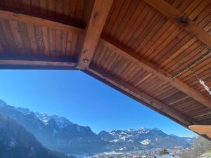 A general mountain view or a mountain view taken from Az apartmant