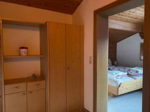 A bed or beds in a room at Panorama Wohnung Rungelin Bludenz