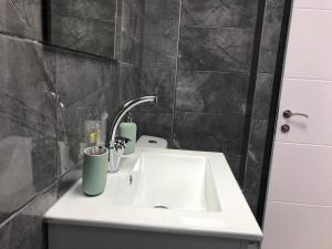 Ванна кімната в Sea Line Hotel From R&A Group