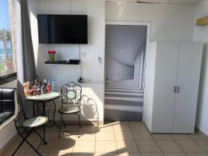 Зона вітальні в Sea Line Hotel From R&A Group