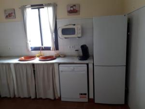 Kuchyň nebo kuchyňský kout v ubytování Ferienhaus Casa Ela Pedro - Hinojos 4 Zi - 8 Betten, Kinder Willkommen