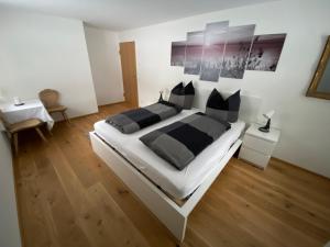 Postel nebo postele na pokoji v ubytování Ferienwohnung Übelher