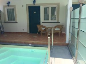 Bazén v ubytování La Pineta Hotel Beach & Spa nebo v jeho okolí