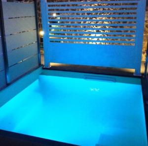 Bazén v ubytování La Pineta Hotel Beach & Spa nebo v jeho okolí